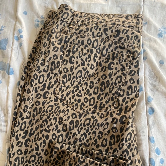 Style and co cheetah jeans - Picture 2 of 4